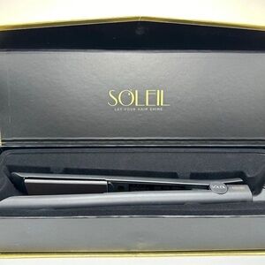 Soleil flat iron BLACK hair straightener NEW MSRP 350$
